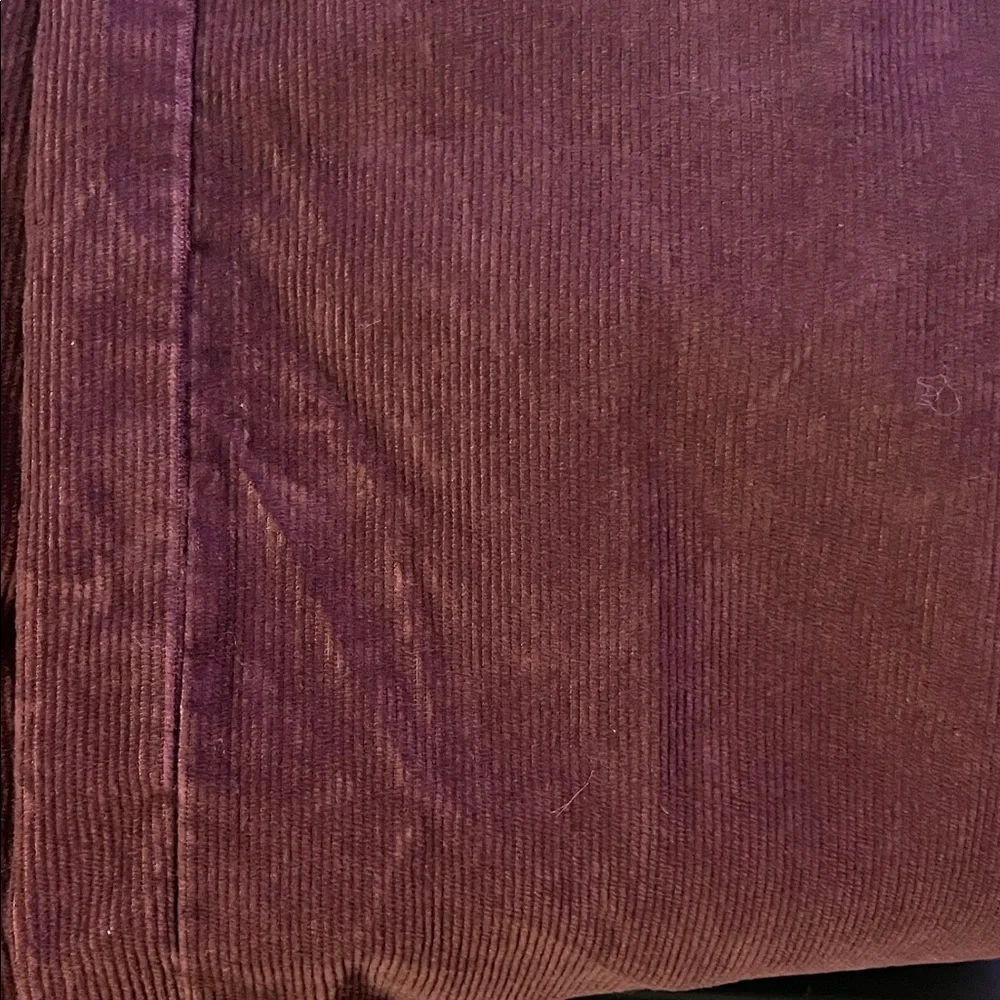Levi's Ribcage Straight Ankle Jeans in Deep Burgundy Corduroy, 26 - Picture 13 of 13